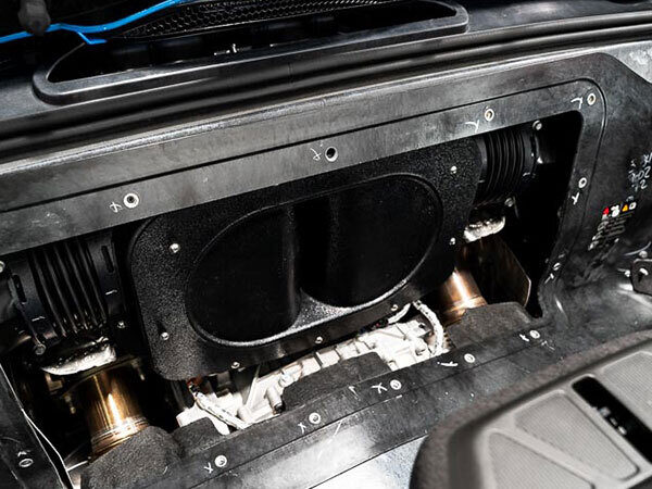 C8 Halltch Hornet Intake 1