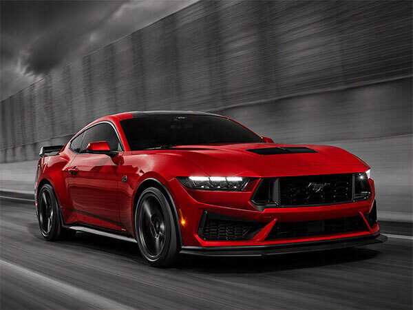 Mustang Dark Horse